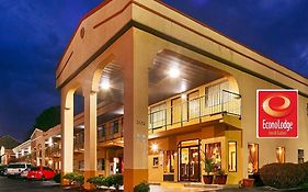 Econo Lodge Inn & Suites